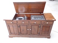 General Electric Cabinet Stereo & Record Player