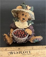 BOYD'S BEAR FIGURE-IOB