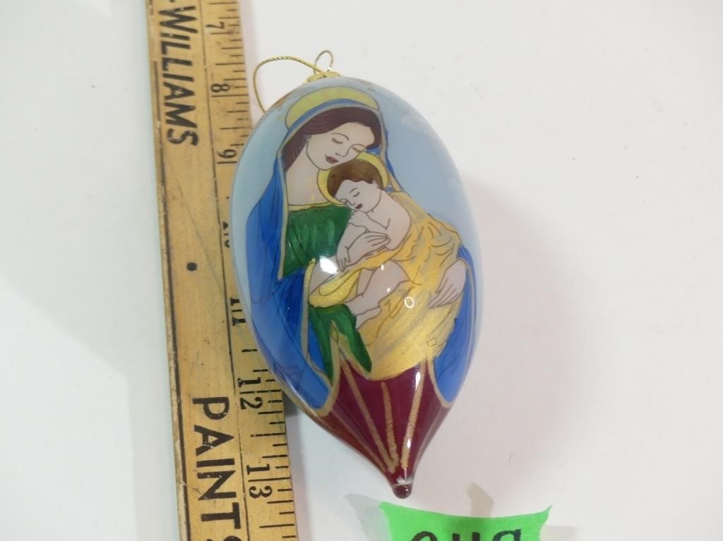 LiBien Mary and Child 2013 Ornament