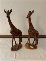 VINTAGE HAND CARVED GIRAFFE FIGURES AS IS