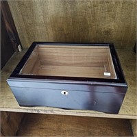 Nice Humidor Cedar Cigar Box