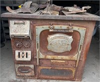 Antique The Great Majestic Wood Stove