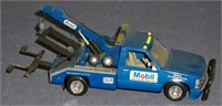 Mobil Tow truck