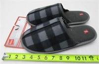 New Men's Slippers SZ 11-12 Retail $38