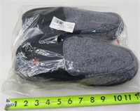 New Men's Slippers SZ 13-14 Retail $38