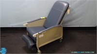 Invacare Patient Recovery Chair(50209248)