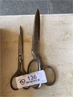 2 Collector Scissors