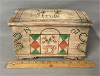 Miniature Pennsylvania Dutch Painted Trunk