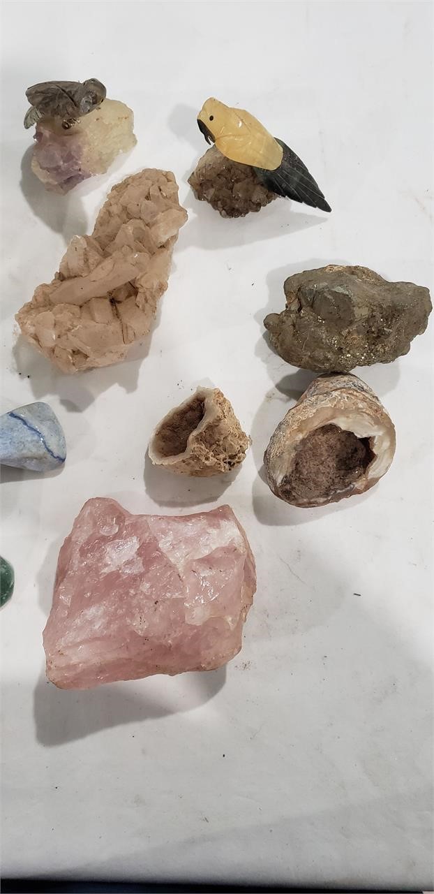 11 Piece Rocks and Crystals Lot