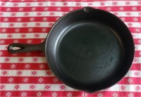 Vintage Made in USA Cast Iron Skillet 10-1/2"