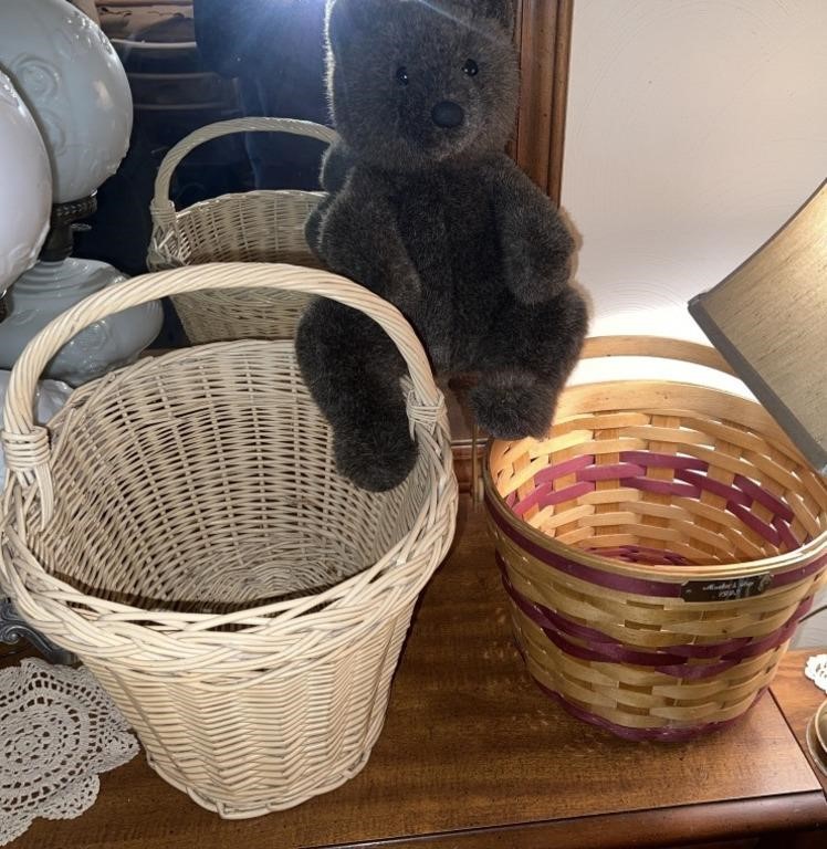 2 baskets & teddy bear