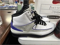 NIKE AIR JORDAN 2 RETRO SHOES