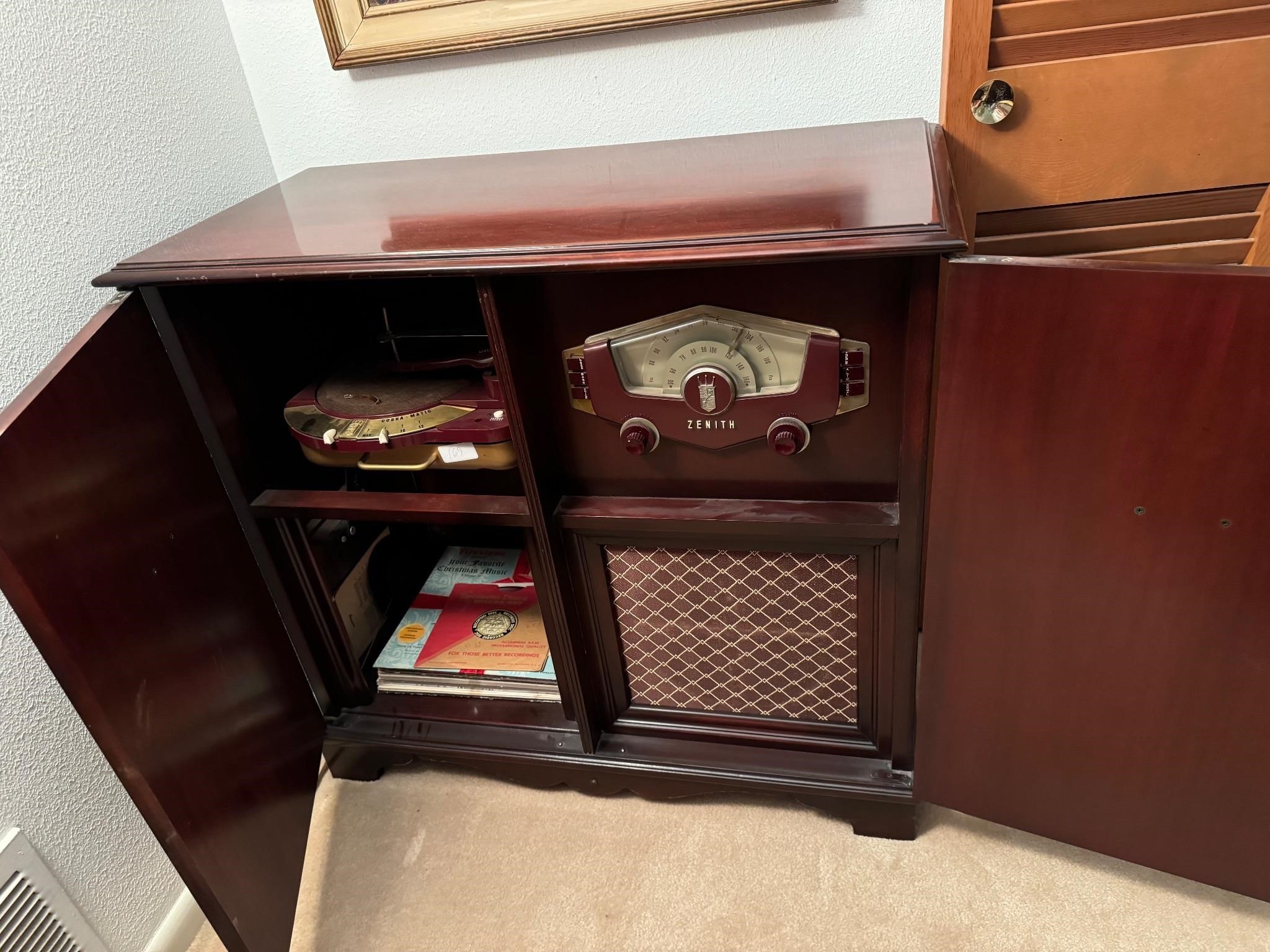 ZENITH STEREO CABINET WITH PULL OUT RECORD PLAYER