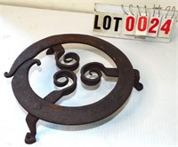 wrought iron footed trivet, 7 1/2" dia. not early