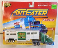 Road Champs Ant Eater Die Cast HO Scale Semi