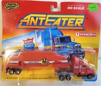 Road Champs Ant Eater Die Cast HO Scale Semi