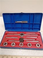 Small tap and die set