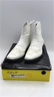 New In Box Bb&w White Sz 9.5 Cowboy Boots