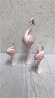 3 flamingos bird statues