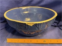 Stoneware Crock Blue Bowl (chip)