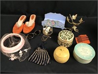 lot of vintage items - please see photos