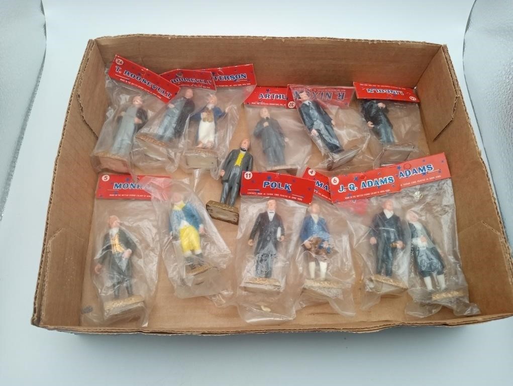 Marx Mini Plastic President figures MIP