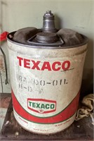 Texaco 5-gallon oil can
