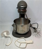 Kitchen Aid ProLine Model KSM5 Mixer w/ Attachment