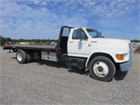 1997 Ford F800 with Rollback Bed
