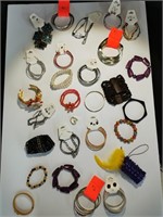 Bracelet Bananza 25+ Bracelets and earrings