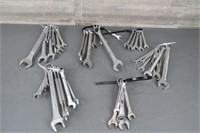 VARIETY OF COMBINATION WRENCHES STANDARD & METRIC
