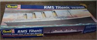 RMS Titanic Model Kit