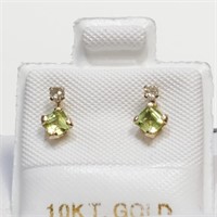 $200 10K  Peridot(0.4ct) Diamond(0.06ct) Earrings