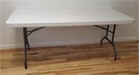 6' white folding table