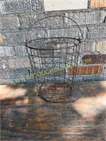 small wire clam basket