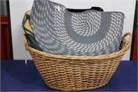 Basket / Rugs