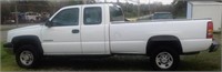 2003 Chevrolet 2500 HD Pick Up Truck