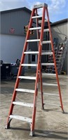 Louisville 10ft. Ladder, 300 lb Load Capacity