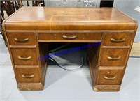 Wooden Desk (39 x 30 x 20)