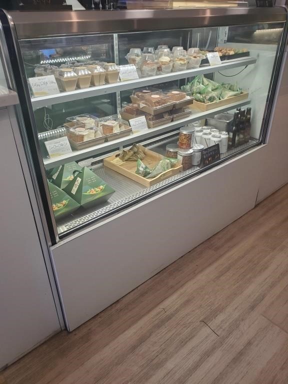 5' REFRIGERATED BAKERY DISPLAY CASE SELF CONTAINED