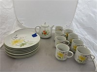 17 pc Tea Set