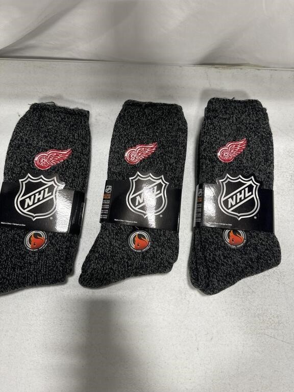 NHL MEN’S THERMAL SOCKS WITH DETROIT RED WINGS