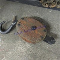 Large wood pulley w/ hook, 5" metal wheel,20" long