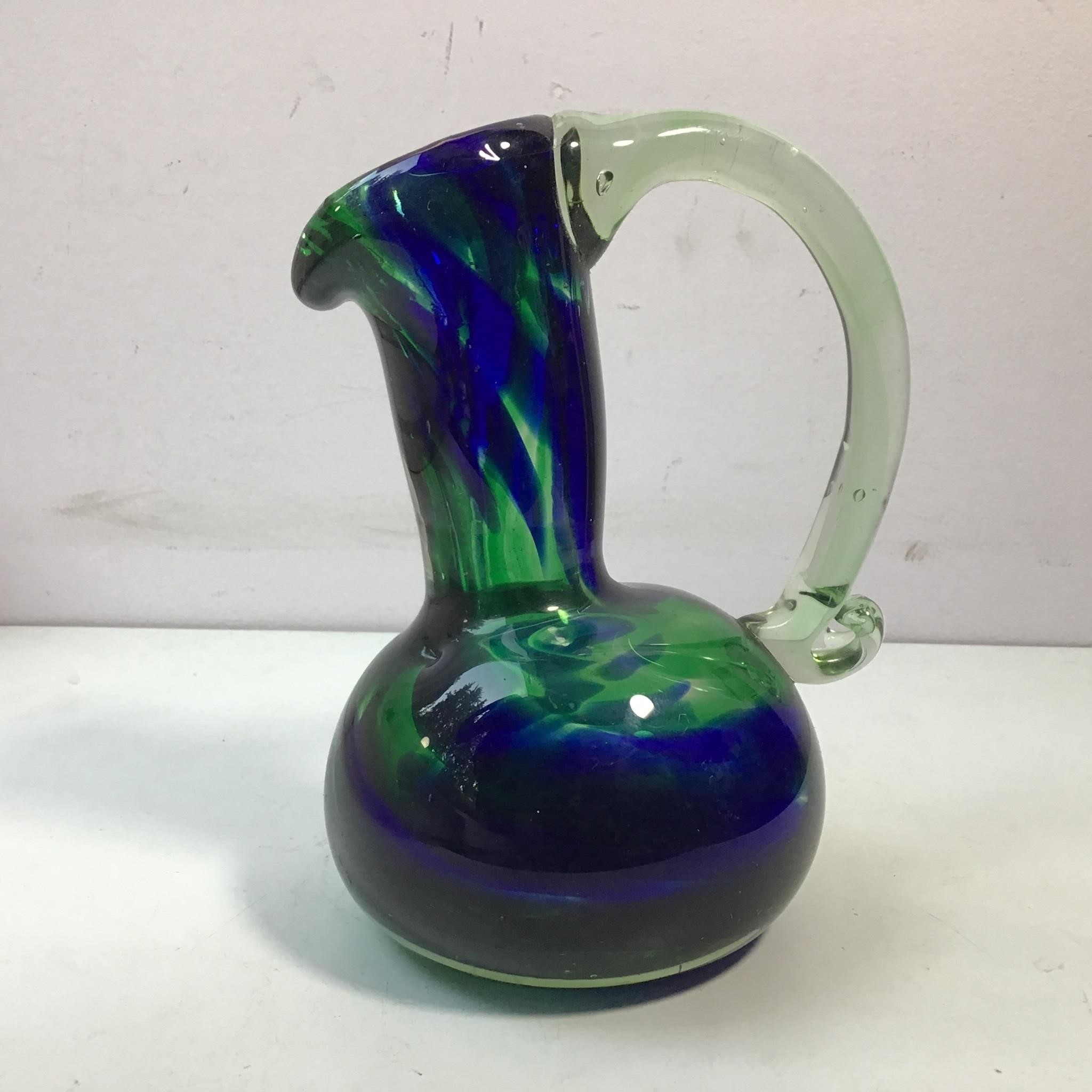 ART GLASS PITCHER