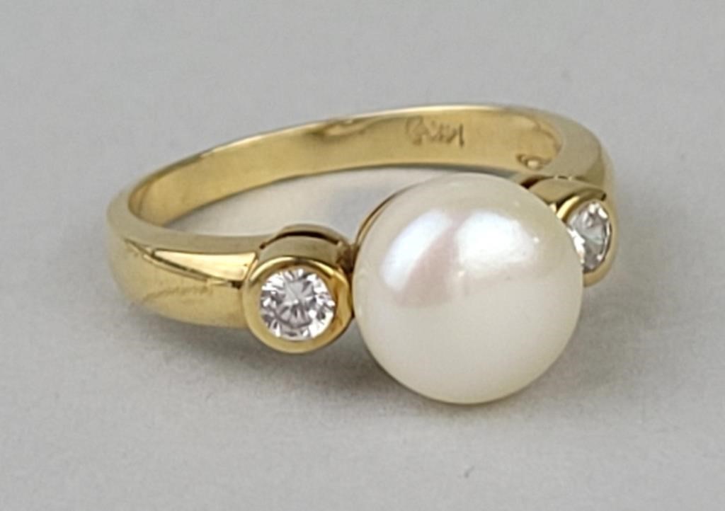 14K Gold, Pearl & Moissonite Ring.