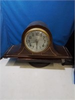 The Plymouth's clock mantal clock
