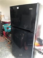 Kenmore Refrigerator W/ Ice Maker (33"W x 67"T)
