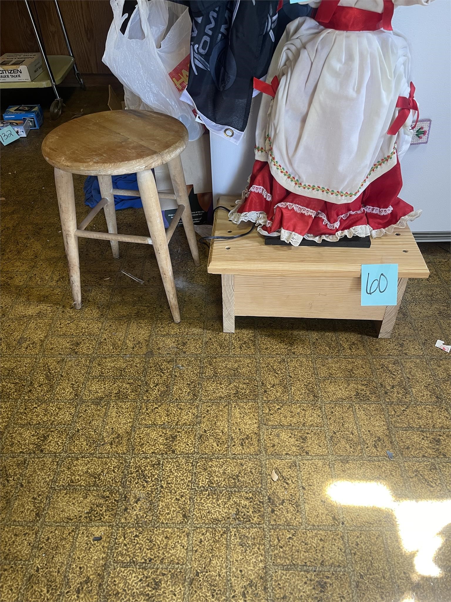 step stool and small stool