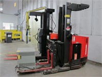 Raymond Narrow Asile Stand Up Forklift