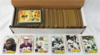 1982 Topps Football Cards Assorted  475 Cards Lot